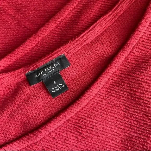 Ann Taylor Factory Red V-Neck Sleeveless Knot Front Tank Top - S - Picture 5 of 7